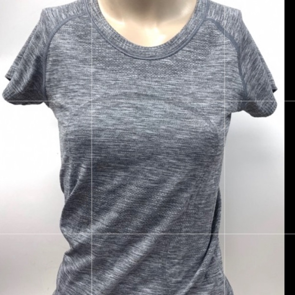 ISO! lululemon swiftly tech size 4 grey!do not buy